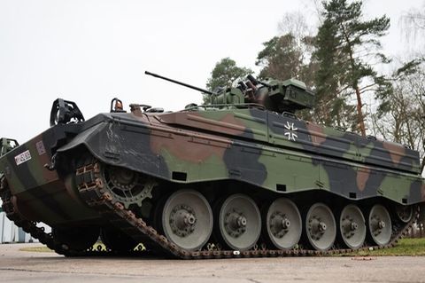 Ein Schützenpanzer Marder in der Panzertruppenschule im niedersächsischen Munster