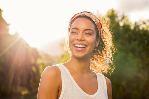 Viele Frauen sind glücklicher mit ihrem Leben, als viele denken – sagen Studien. 