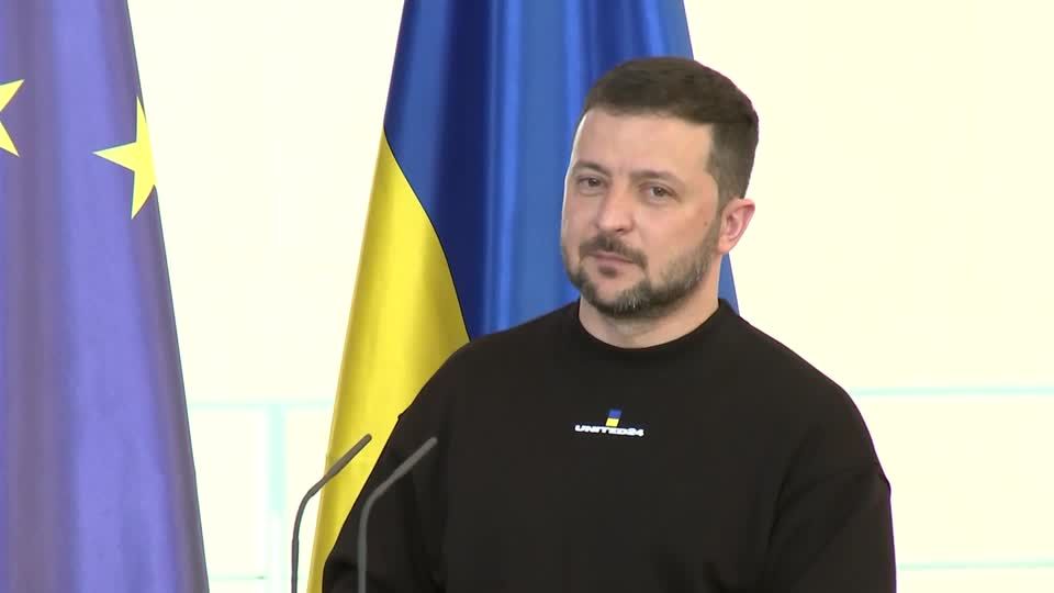 Video: Selenskyj würdigt Deutschland in Berlin als "wahren Freund"