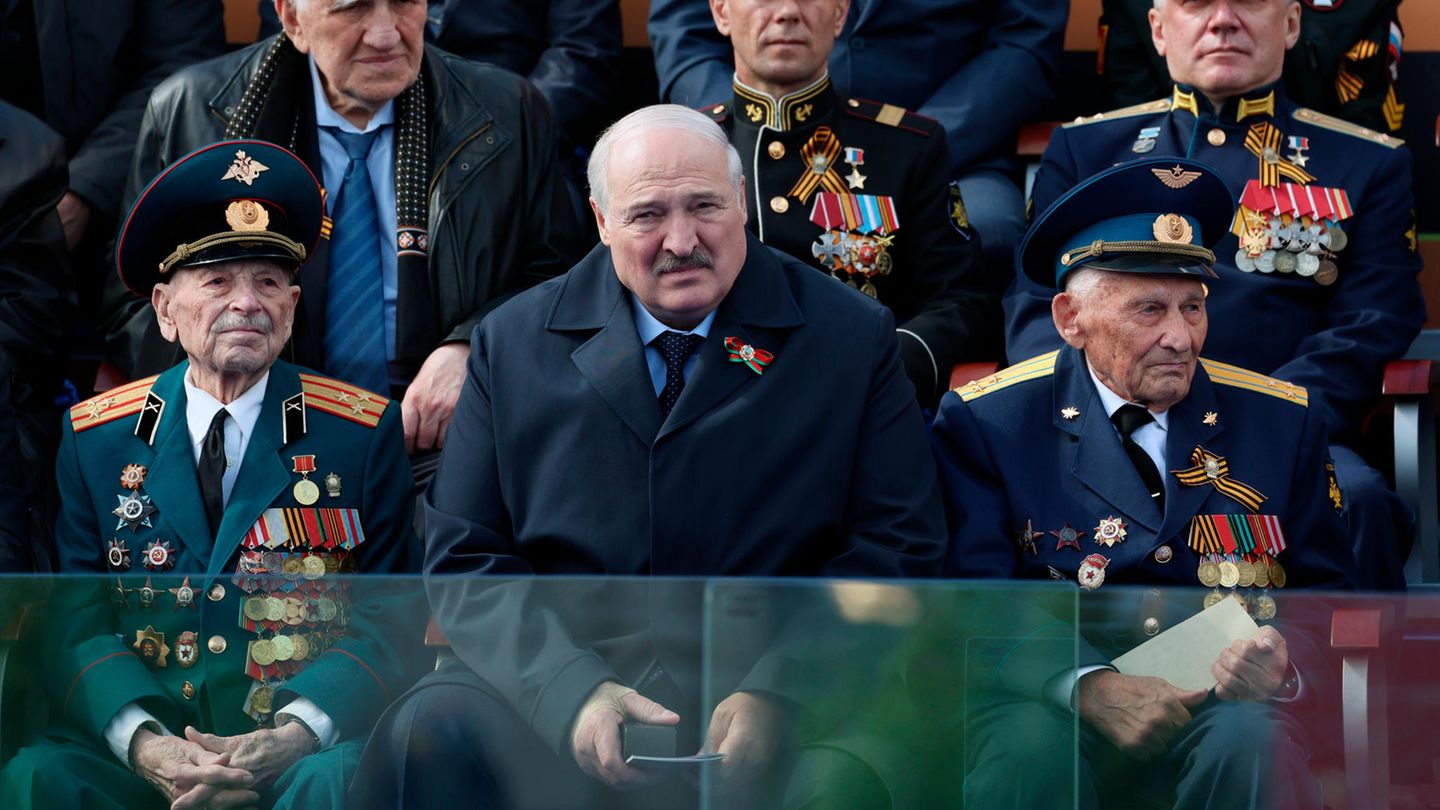 Alexander Lukashenko: Speculations about health