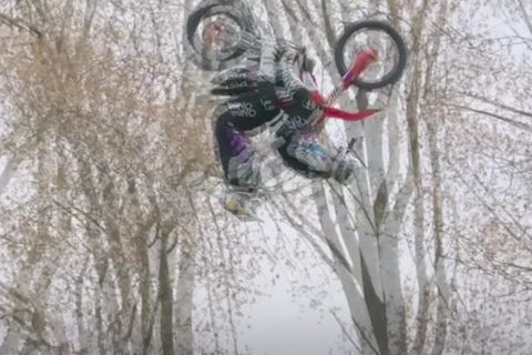 Video: Motorrad-Stunt zum Muttertag