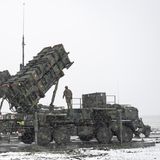 Lenkflugkörper für die Luftabwehrsysteme der Bundeswehr, wie etwa die hier gezeigte Patriot-Abschussrampe. Auch hier nennt die Bundesregierung keine Stückzahlen.