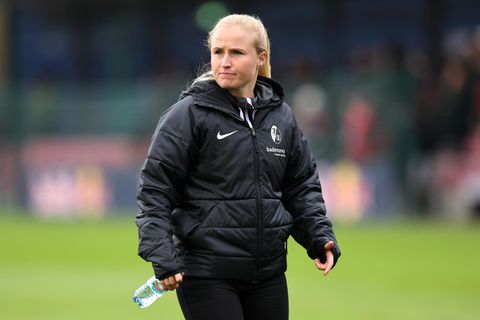 Theresa Merk ist Cheftrainerin der Frauenmannschaft des SC Freiburg