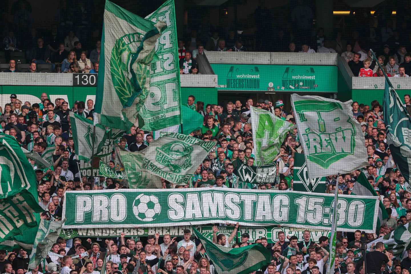 Der Wunsch vieler Fans ist klar: Bundesliga immer am Samstag um 15.30 Uhr – nicht nur am 34. Spieltag.