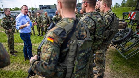 Bundesverteidigungsminister Boris Pistorius (SPD) besucht die Bundeswehr in Mecklenburg-Vorpommern