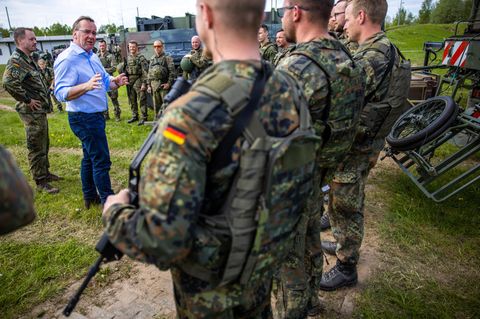 Bundesverteidigungsminister Boris Pistorius (SPD) besucht die Bundeswehr in Mecklenburg-Vorpommern