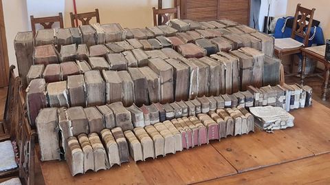 Die uralten Bücher aus dem Kirchturm