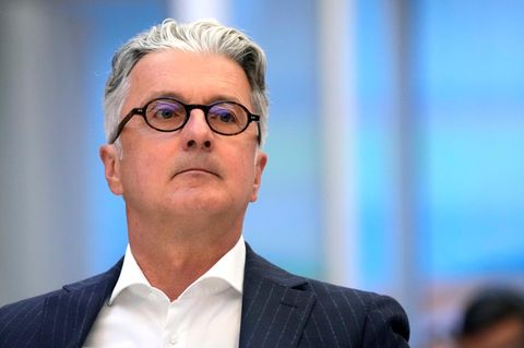 Ex-Audi-Chef Rupert Stadler sitzt im Gerichtssaal