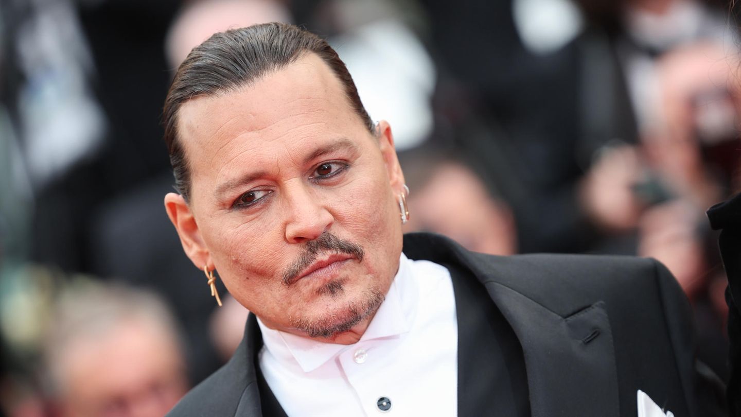 Johnny Depp celebrates his comeback in Cannes – 76th film festival opens