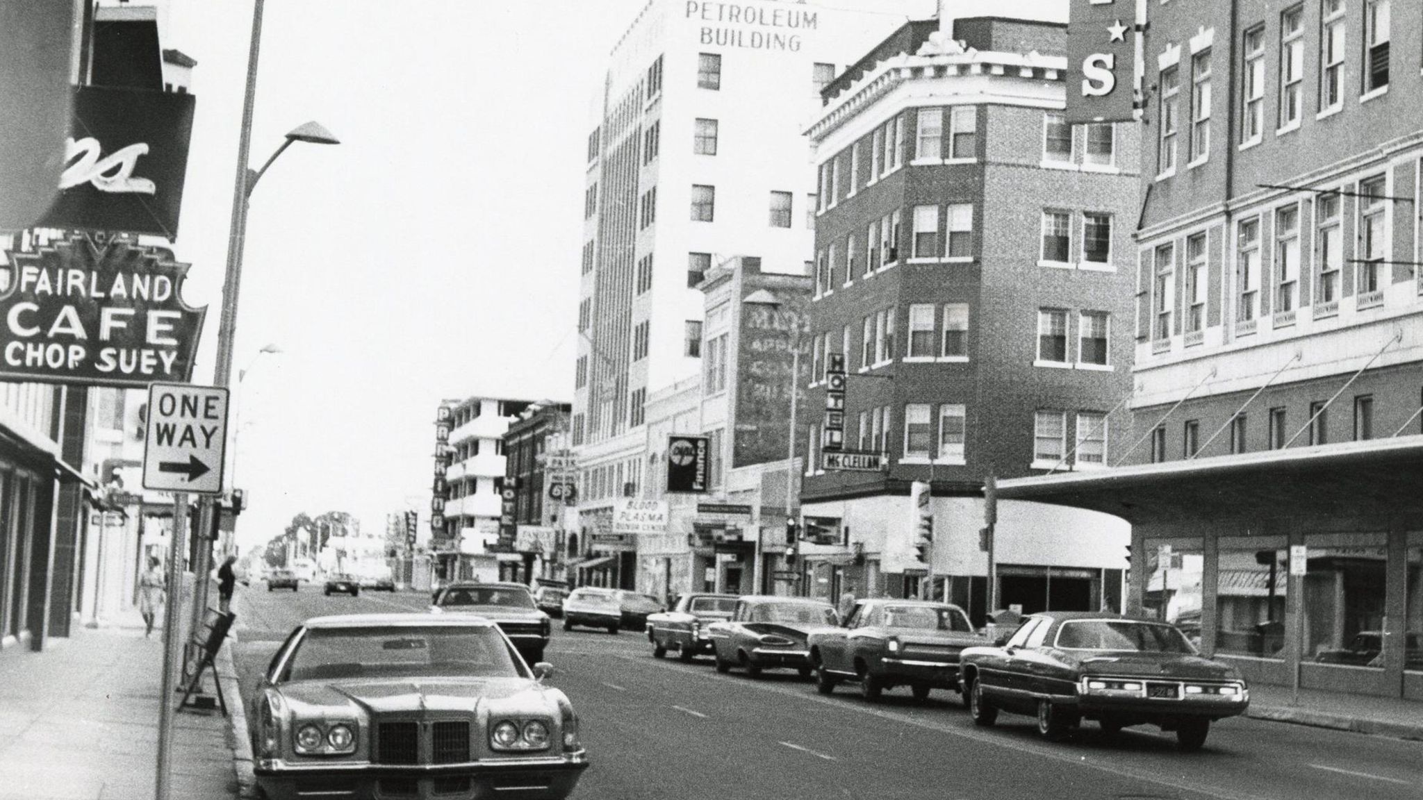 Straße in Wichita, Kansas, Ende in den 1970er Jahren