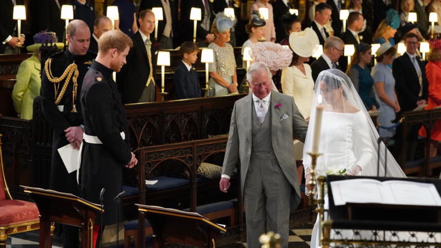 Meghan und Prinz Charles in der Kirche