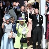 Queen Elizabeth II. mit der Königsfamilie