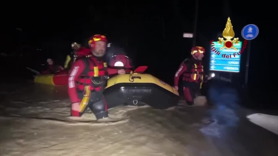 Video: Mehrere Tote durch Flut in Norditalien