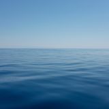 Die stille Oberfläche des Meeres