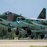 Die SU-25 kann sechs Tonnen Waffen transportieren.
