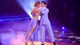 Als zweiten Tanz präsentierte Anna Ermakova einen langsamen Walzer. Ihre Vorliebe für sentimentale Genres hatte sie bereits während der gesamten Staffel von "Let's Dance" den Zuschauern gezeigt. 