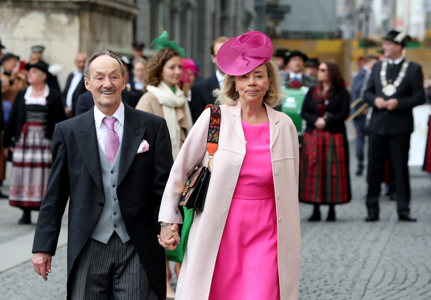 Adalbert Prinz von Bayern und Sandra, Prinzessin von Bayern, gehörten zu den rund 1000 geladenen Gästen der kirchlichen Trauung. 