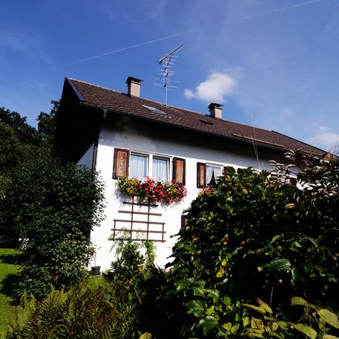 Wegen der Luftheizung eignen sich Klimaanlagen besser als Wärmepumpen für Altbautenn (Symbolbild).