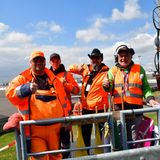 Ohne Marshals kein Rennen. 1000 sorgten rund um die Strecke und in der Boxengasse für die Sicherheit.