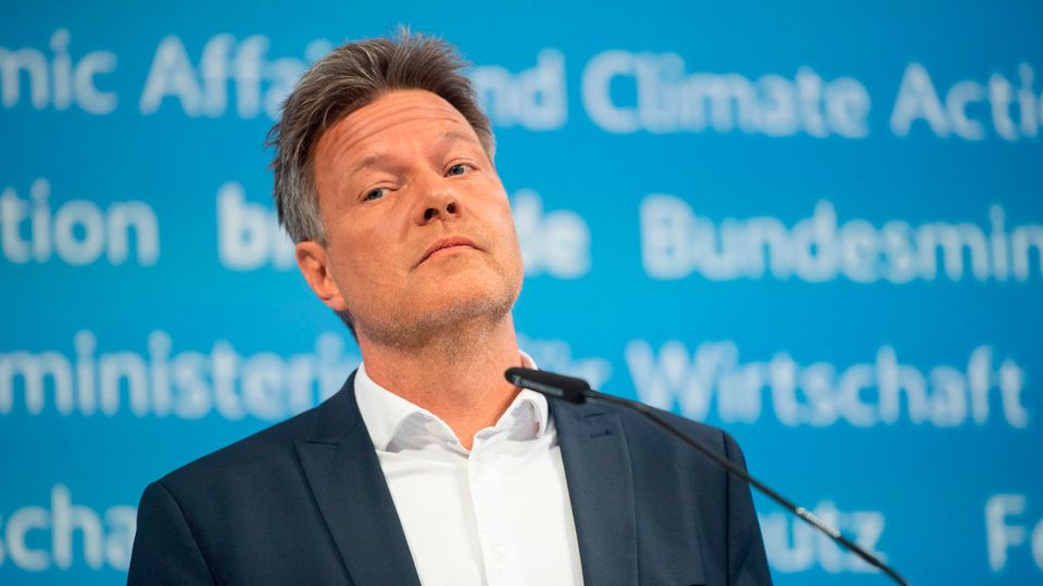 Bundeswirtschaftsminister Robert Habeck (Bündnis 90/Die Grünen): "Mir ist wichtig, dass wir den Einstieg in die erneuerbare Wärme jetzt hinbekommen"