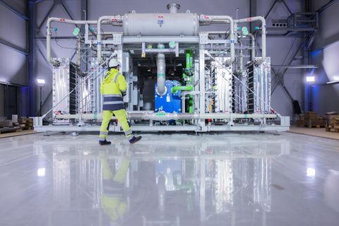 Ein Elektrolyseur für die Herstellung von grünem Wasserstoff in Oberhausen