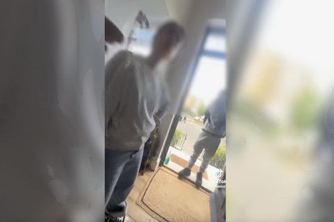 Neue TikTok-Challenge bestürzt das Netz – Jugendliche betreten ungefragt fremde Häuser