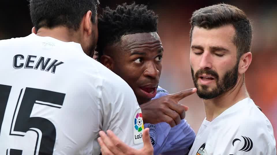Video: Der Druck wächst in La Liga: Vinicius Jr. rassistisch beleidigt