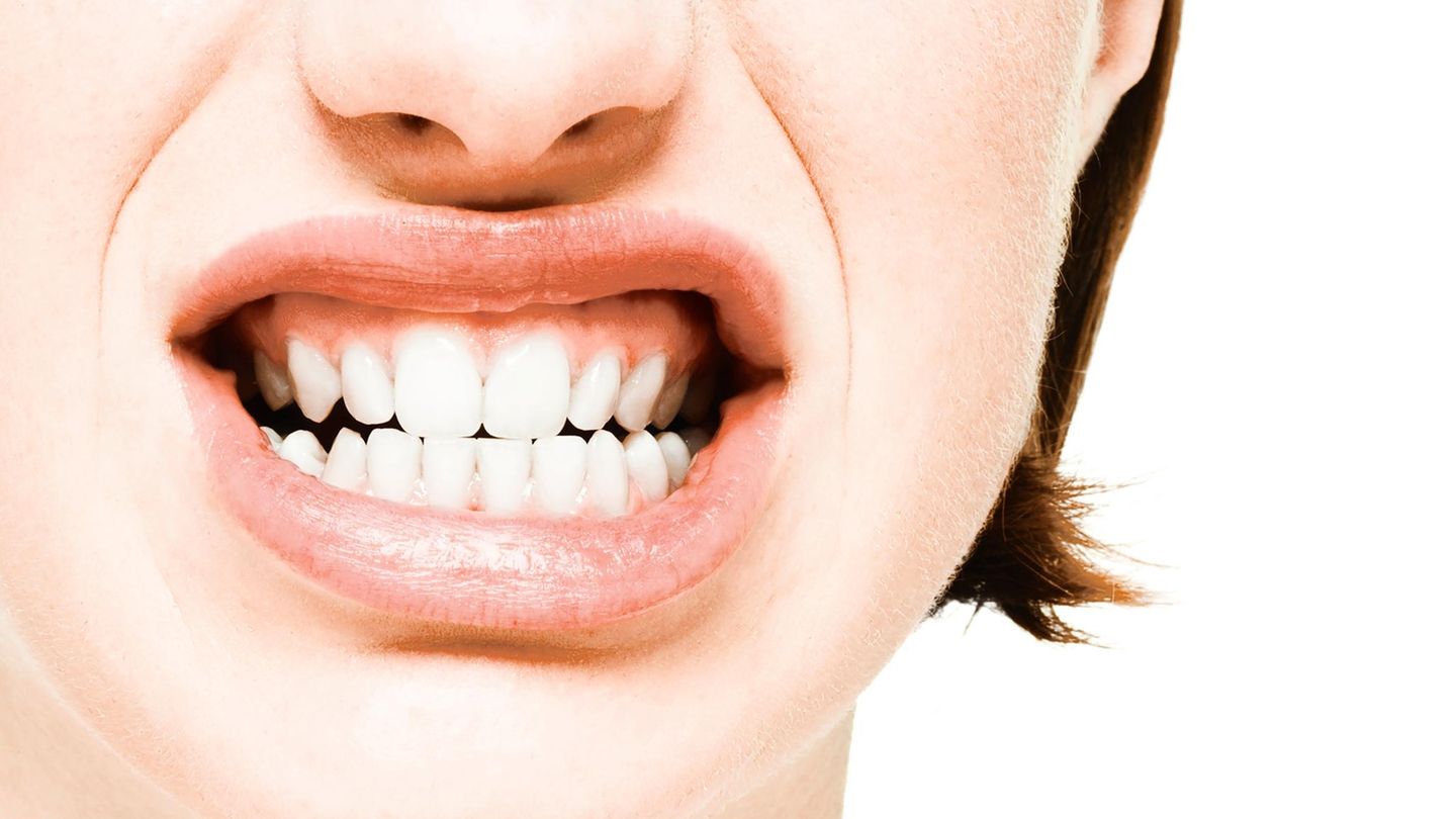 Gut für die Zähne und gut für den Kontostand: drei von vier sehr guten Zahnpasten im Check gehörten auch zu den günstigsten.