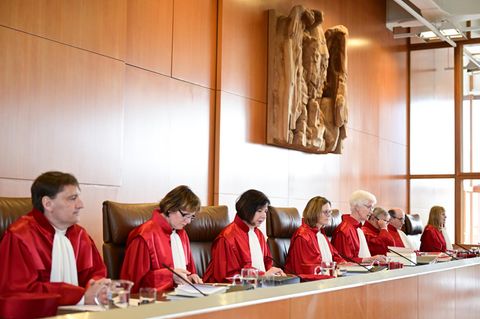 Die Richter des Zweiten Senats des Bundesverfassungsgerichts in Karlsruhe