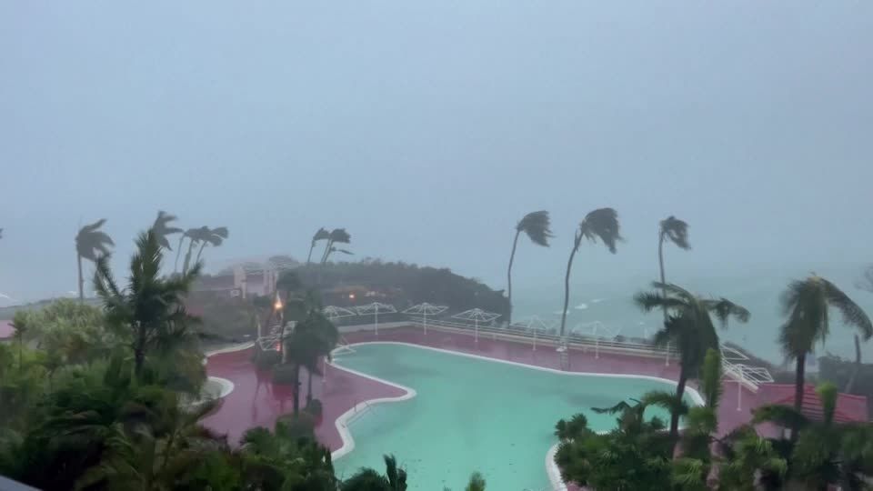 Video: Taifun "Mawar" überquert Guam - schwere Schäden bleiben zum Glück aus