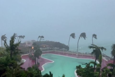 Video: Taifun "Mawar" überquert Guam - schwere Schäden bleiben zum Glück aus