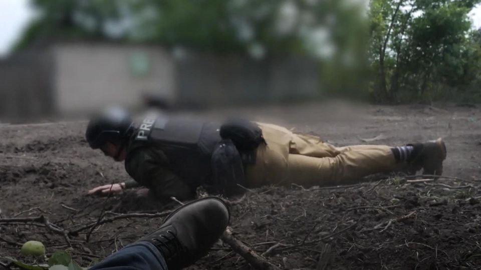 CNN-Team gerät bei Bachmut-Dreh unter Granatenbeschuss