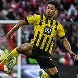 Der FC Bayern muss auf einen Ausrutscher von Tabellenführer Borussia Dortmund hoffen. Der Rekordmeister liegt mit zwei Punkten zurück. Um Meister zu werden, müssen die Bayern gewinnen und der BVB darf nicht mehr als ein Unentschieden gegen Mainz herausholen. Dann wären beide Mannschaften punktgleich, aber die Münchner könnten mit einem besseren Torverhältnis auf Platz eins springen. Deshalb gilt für den BVB: einfach gewinnen und die heiß ersehnte Schale wandert nach elf Jahren zurück an den Borsigplatz.