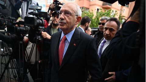 Türkei-Wahl: Kemal Kilicdaroglu wird von Kameras begleitet