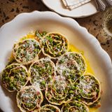 Gekochter Erbsen- Speck-Strudel