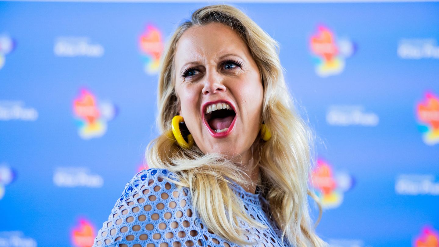 Barbara Schöneberger bei einer Preisverleihung