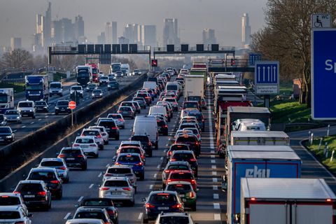 Kampf um saubere Autos: Autopapst Ferdinand Dudenhöffer: "Euro 7 trifft die armen Teufel!"