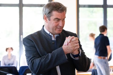 Markus Söder gibt sich gern als leutseliger Fußballexperte aus