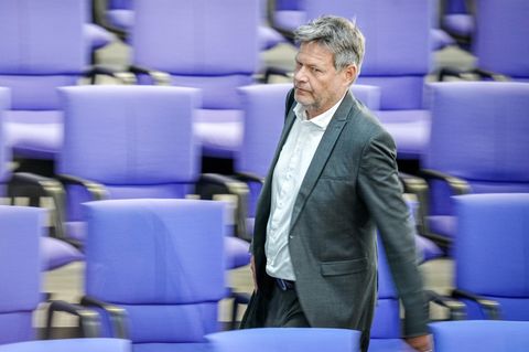 Robert Habeck bei der aktuellen Stunde zu den Heizungsplänen der Bundesregierung