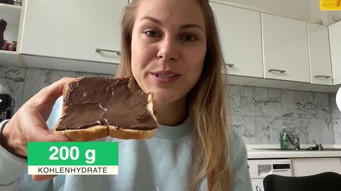 Reporterin isst wochenlang Kohlenhydrate – so wirkt sich das auf ihren Körper aus!