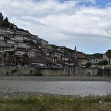 Blick auf die Stadt Berat in Albanien