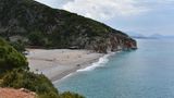 Blick auf den Gjipe Beach an der Küste von Albanien