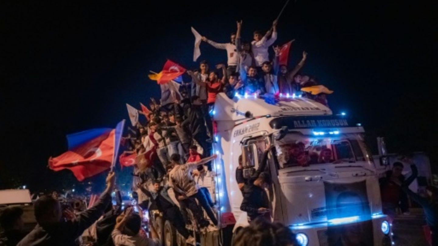 Erdogan-Anhänger feiern in Kahramanmaras
