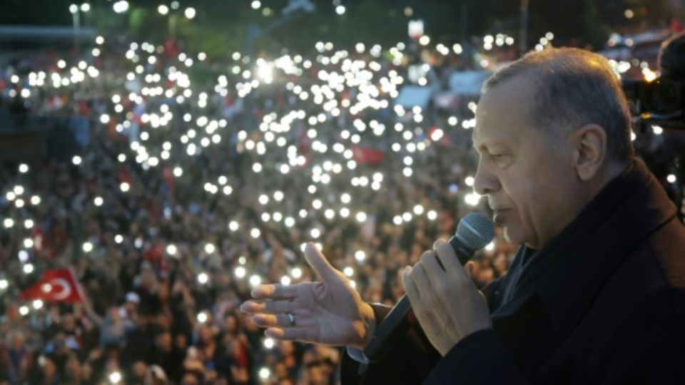 Erdogan vor Anhängern in Istanbul