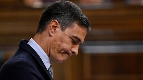 Spaniens Regierungschef Pedro Sánchez zieht die Wahlen in Spanien fünf Monate vor.