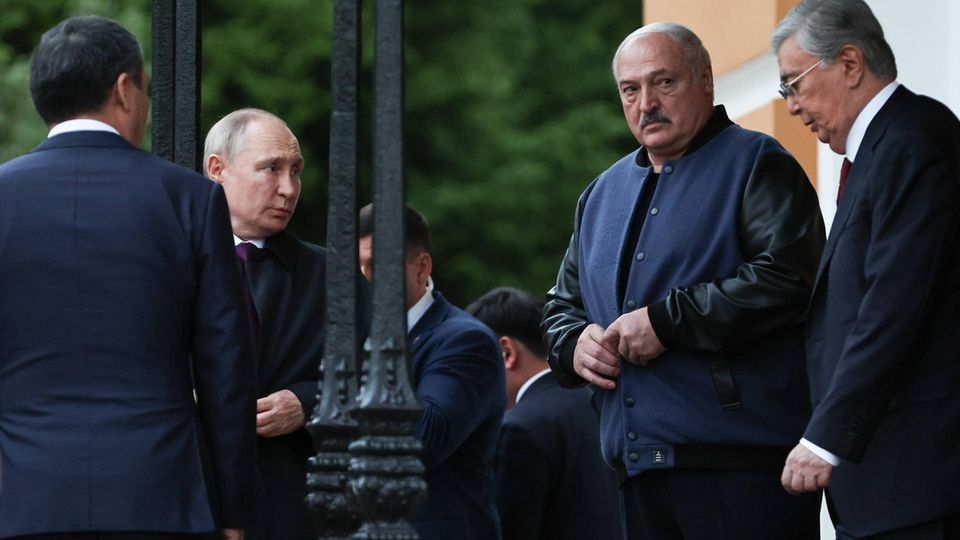 Wladimir Putin, Alexander Lukaschenko und Kassym-Schomart Tokajew beim Treffen des Eurasischen Wirtschaftsrats