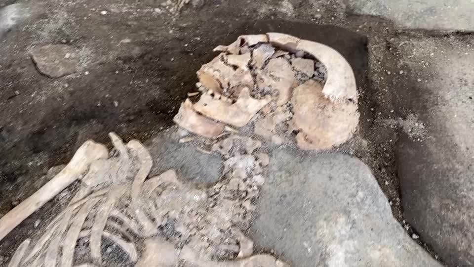 Video: Interessante Ausgrabungen in Pompeji Video: Interessante Ausgrabungen in Pompeji