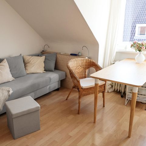 Auf Immoscout findet man in den Großstädten vor allem Ein- und Zwei-Zimmer-Wohnungen (Symbolbild)