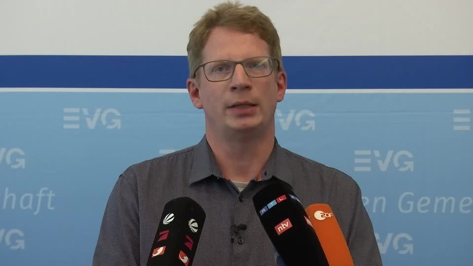 Video: "Friss oder streik" - Bahn-Tarifverhandlungen festgefahren Video: "Friss oder streik" - Bahn-Tarifverhandlungen festgefahren