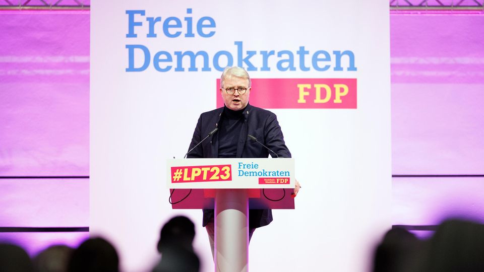 Frank Schäffler spricht beim Landesparteitag der nordrhein-westfälischen FDP